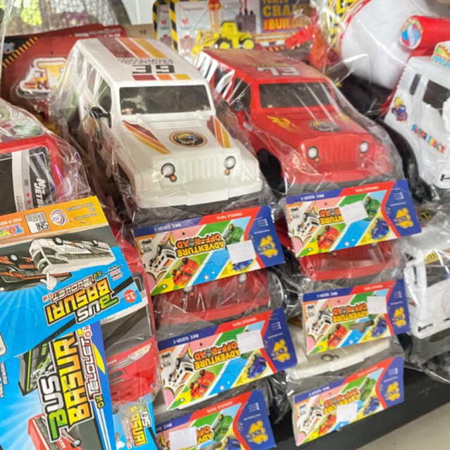 MOBIL Jeep adventure mobilan mainan anak laki cowok bagus