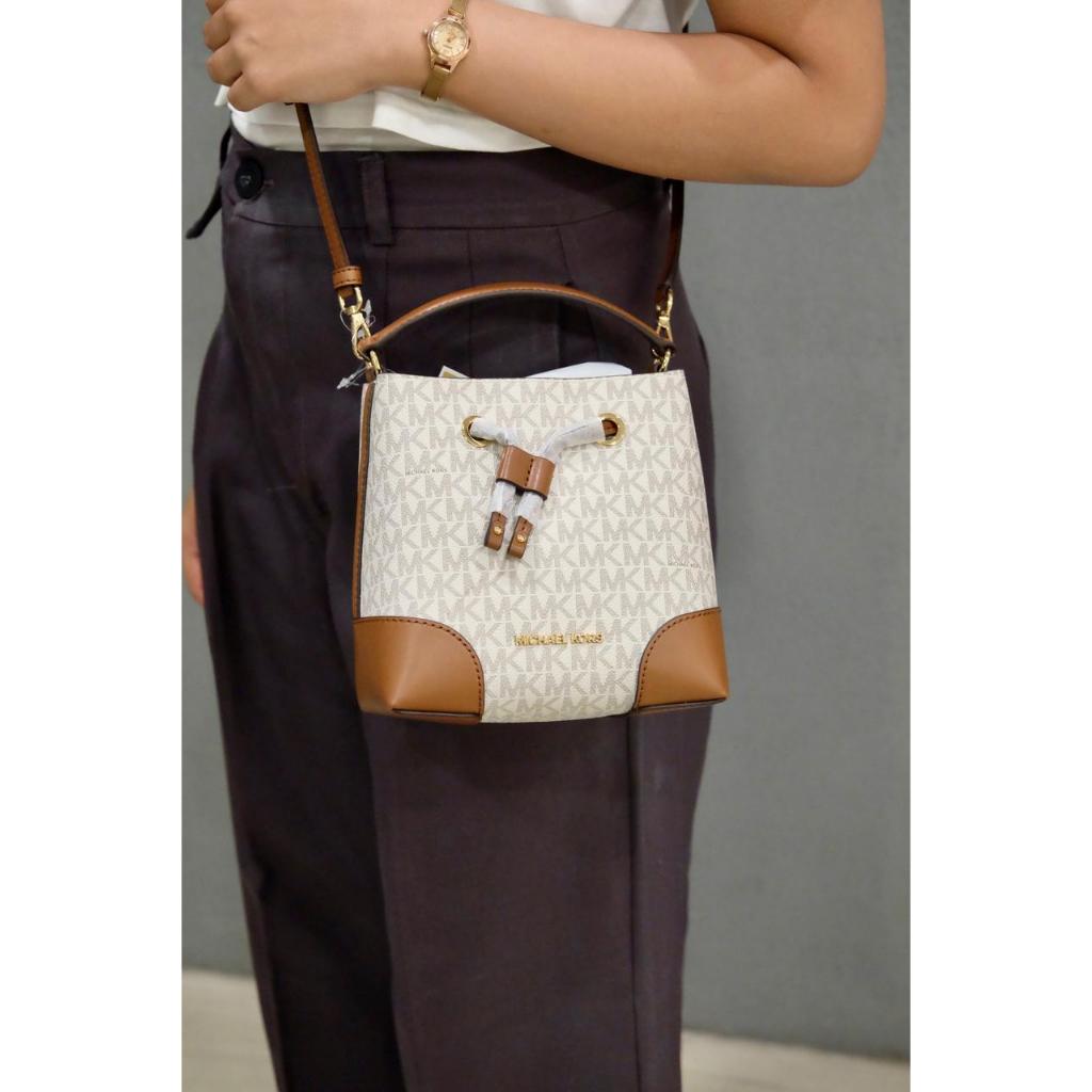 MK MERCER BUCKET VANILLA BAG