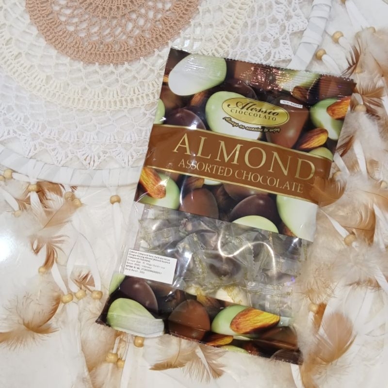 

Coklat Kacang Almond | Malaysia | 200 gram