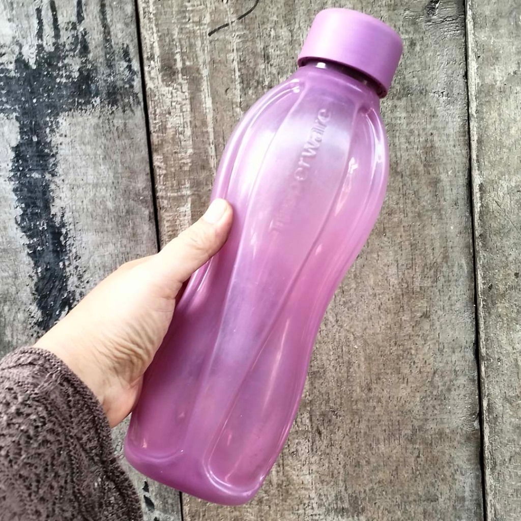 ECO BOTOL 750 ML TUPPERWARE SECOND-UNGU 24