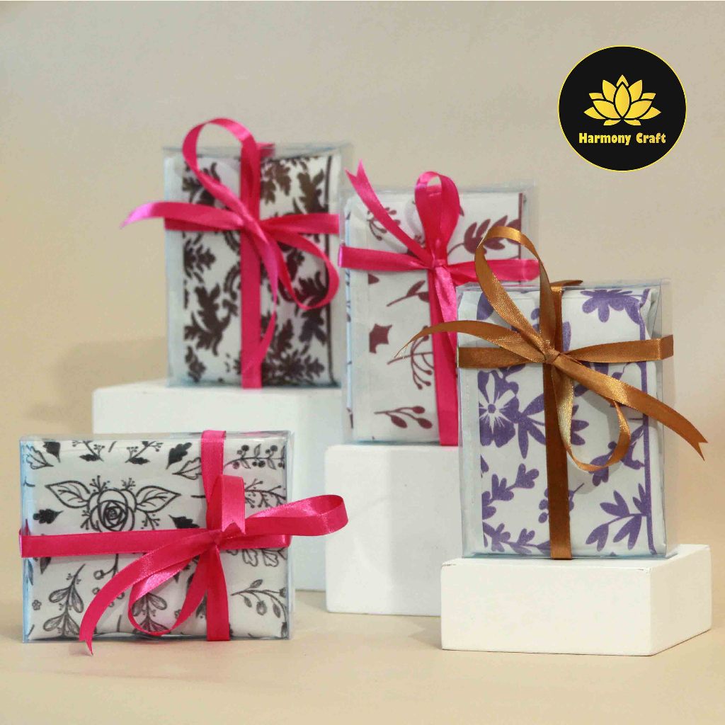 

Mika packing souvenir Ukuran 9,5 x 12,5 x 3