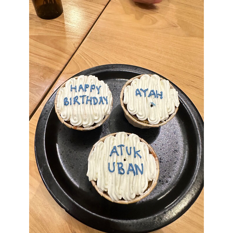 

CUPCAKE CUSTOM