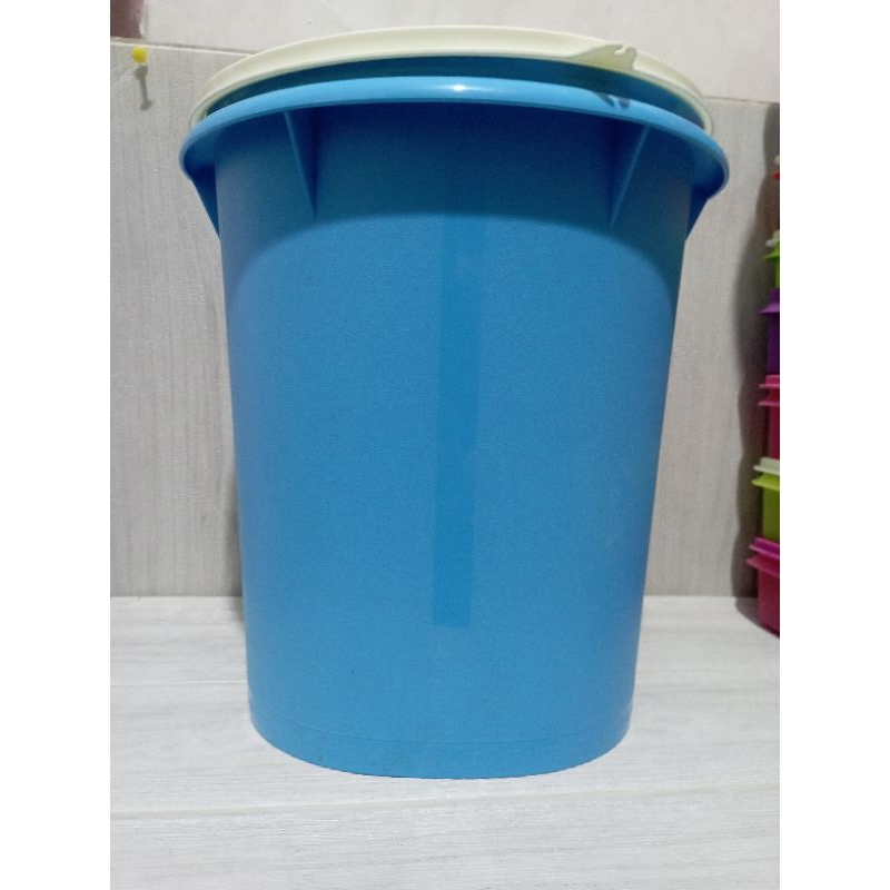 Toples&wadah besar second Tupperware