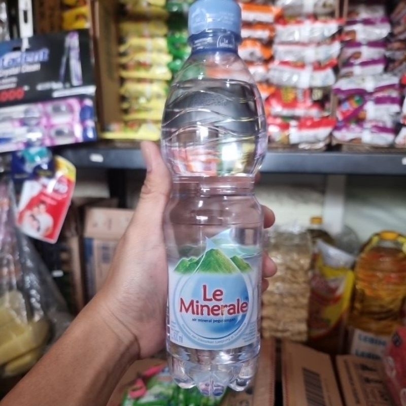 

Le Minerale Air Mineral Botol 600ml 1 Pcs