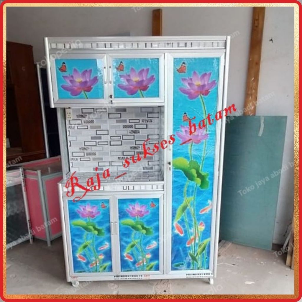 Lemari Piring Motif Rak Piring Kaca Motif 3 Pintu Lemari Piring BATAM