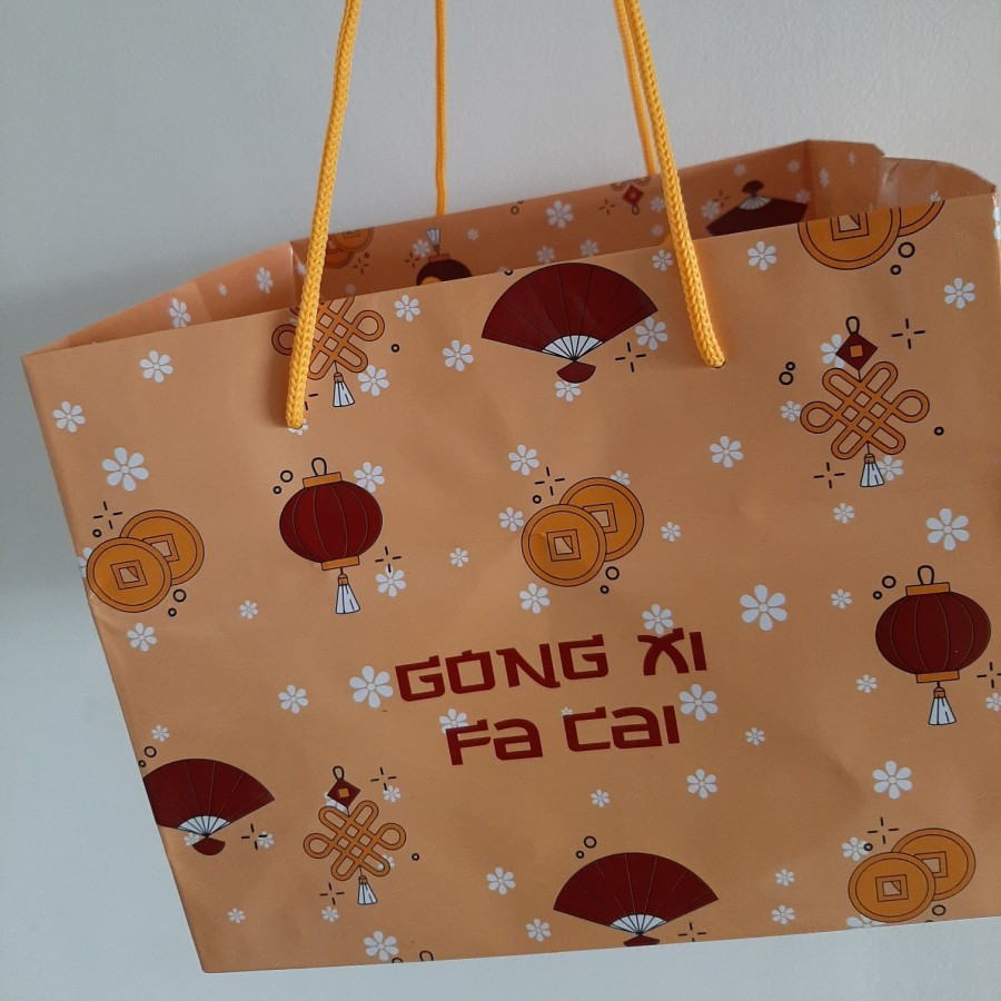 

(5 pcs) paperbag snack imlek golden gong xi fa cai tas bingkisan parcel sincia CNY ukuran 24x24x19 cm