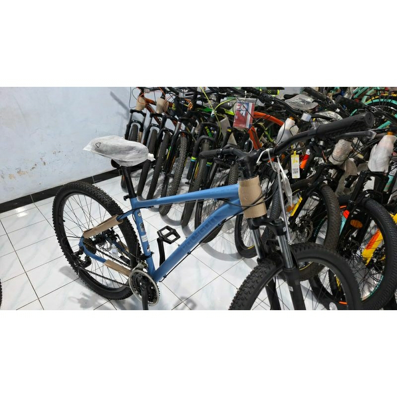 SEPEDA MTB GOWES POLYGON CASCADE 3 SIZE S M UKURAN 27.5 CREAM MOUNTAIN BIKE