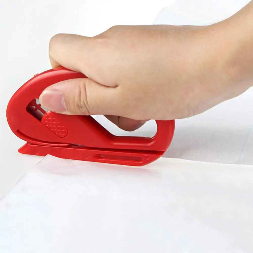 

SAFETY HAND CUTTER VINYL STICKER / ALAT POTONG VINYL STICKER