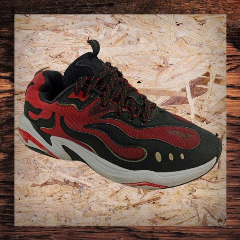 Sepatu Xtep
