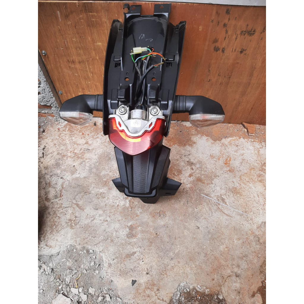 Slebor ori crf 150 l spakbor belakang original copotan motor crf150l