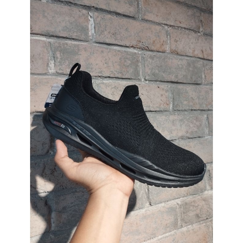 SEPATU SKECHERS GLIDE STEP - ARCH FIT ORVAN MEN