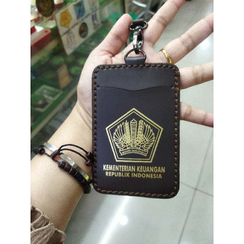 

Kalung Id Card kemenkeu