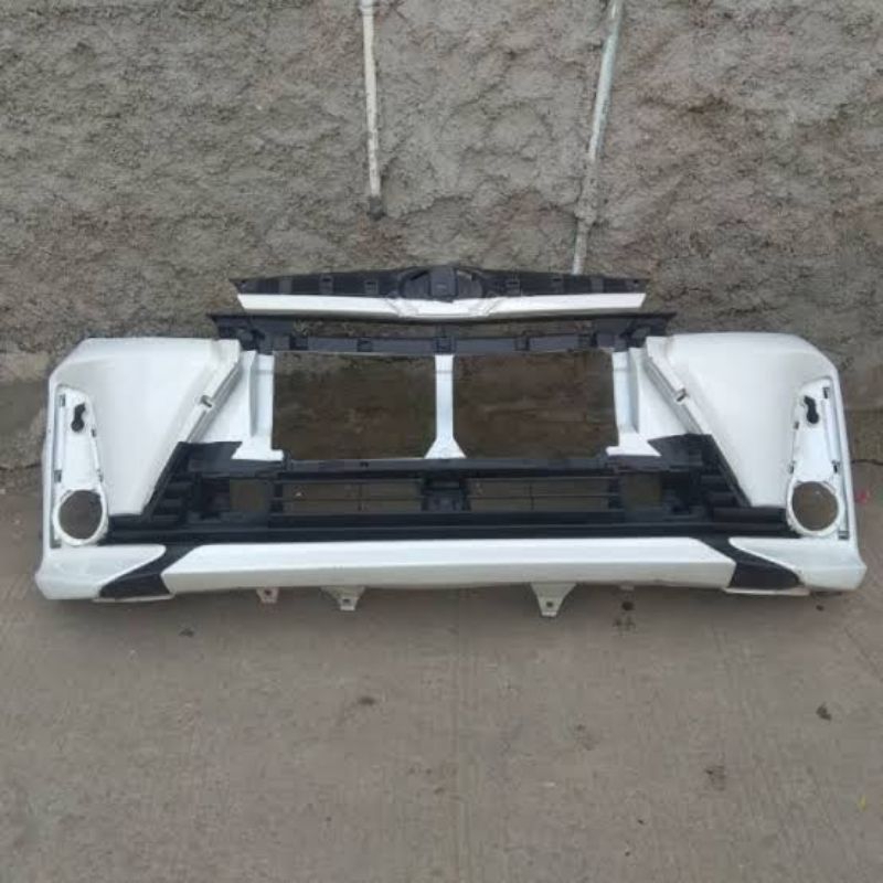 bumper bemper depan Avanza Veloz  2019 2020 original depan