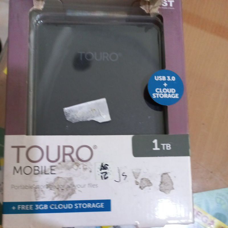 Hdd hitachi touro  1Tb. Garansi resmi 1 Tahun