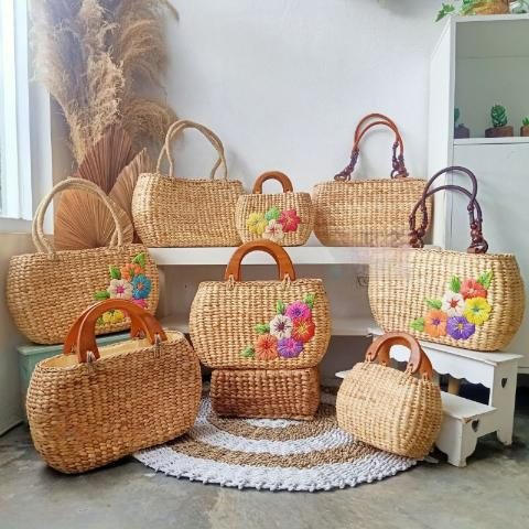 Tas PRILLY BAG. Tas Enceng Gondok Sulam Polos Anyaman Jogja Piknik