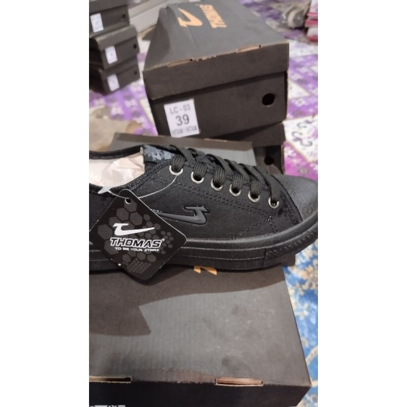 Sepatu Thomas sekolah/sneakers pria wanita