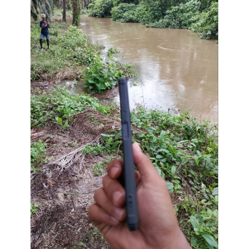 hp pocco f5 5G 12/256 secound