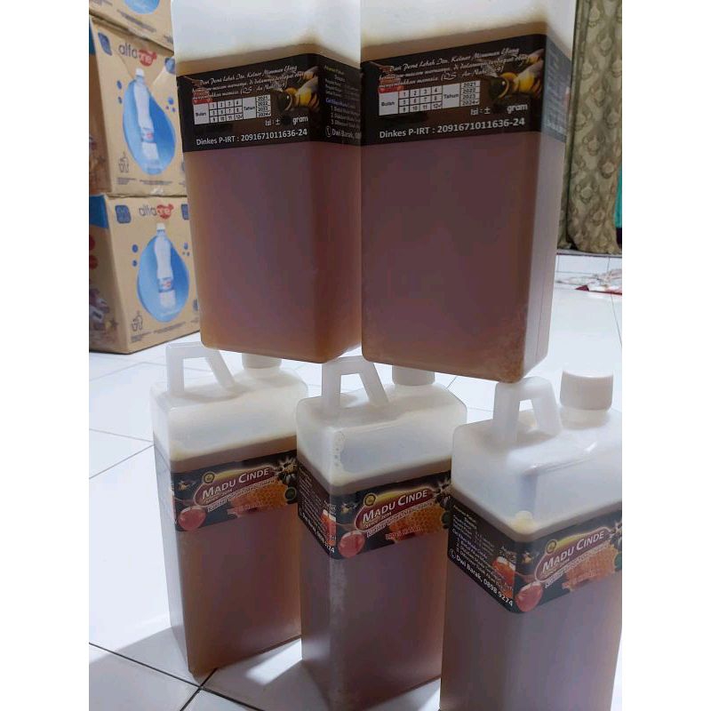 

Madu Cinde 100% madu hutan Sialang kemasan 1kg