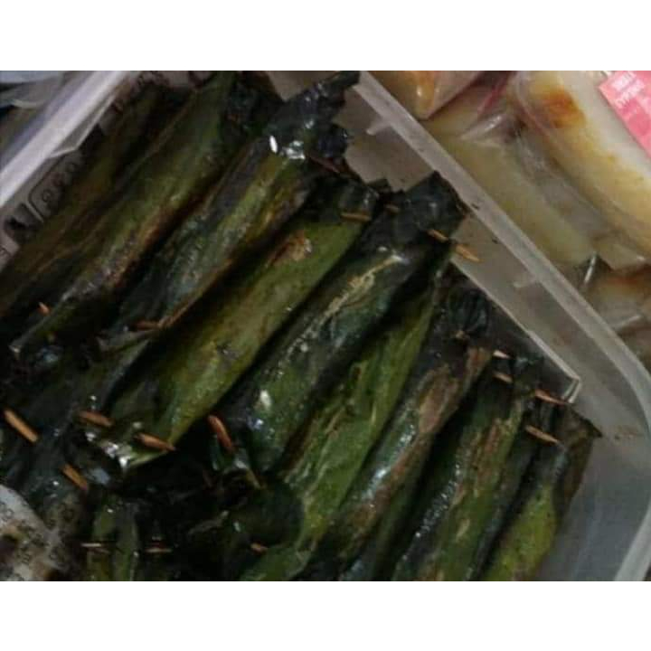 

cabuk wonogiri siap makan ,sangat lezat banget guriih.di temani nasi . satu paket isi 5