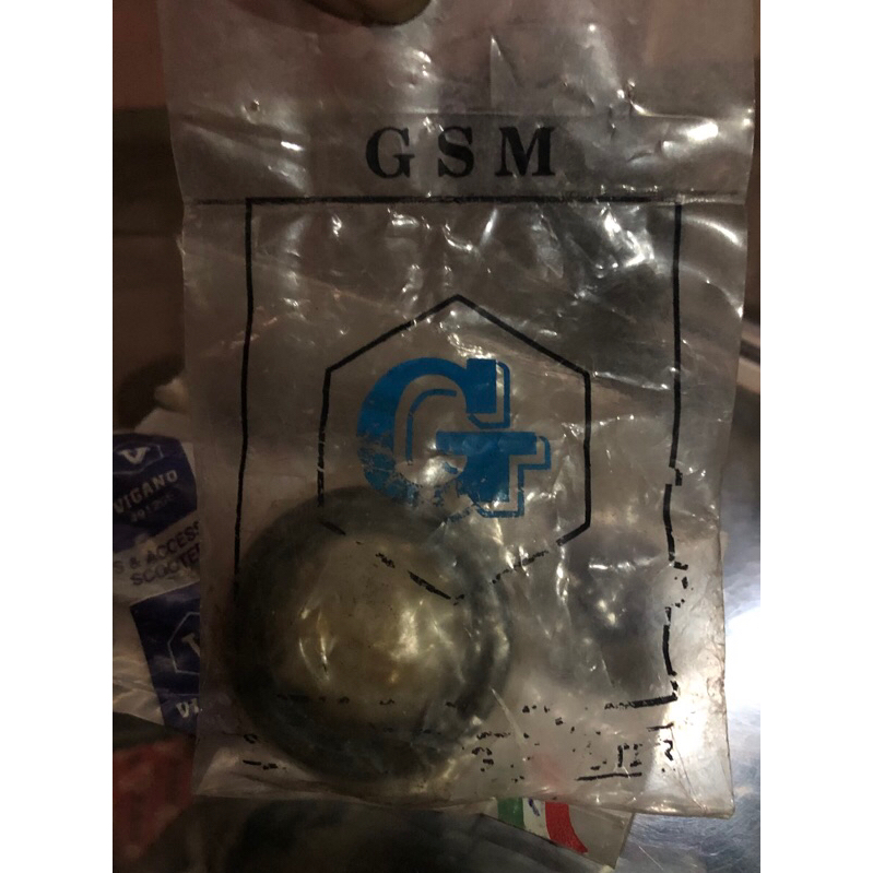 laher bearing as roda belakang bagian bak vresneleng vespa 60s-66s