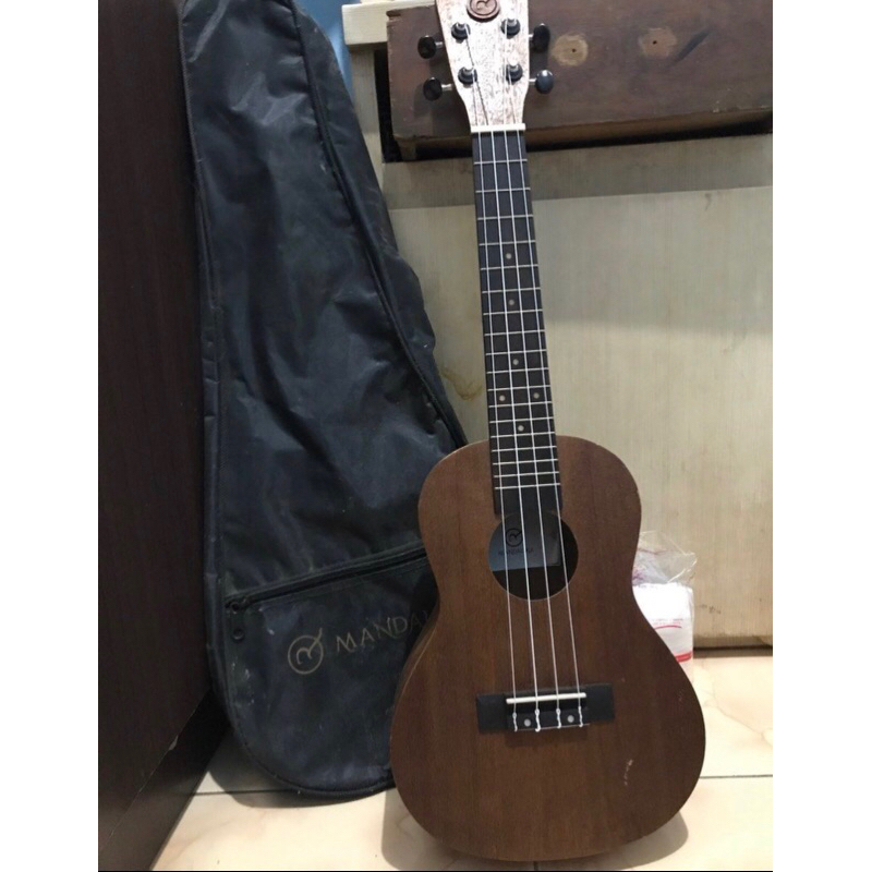 ukulele tenor mandaika