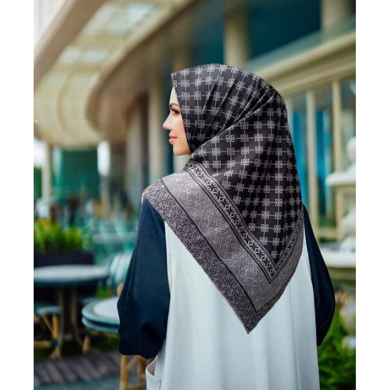 OBRAL TERLARIS SALAKAA HITAM / KERUDUNG SEGI EMPAT / JILBAB INSTAN / HIJAB TERBARU TERMURAH KEKINIAN