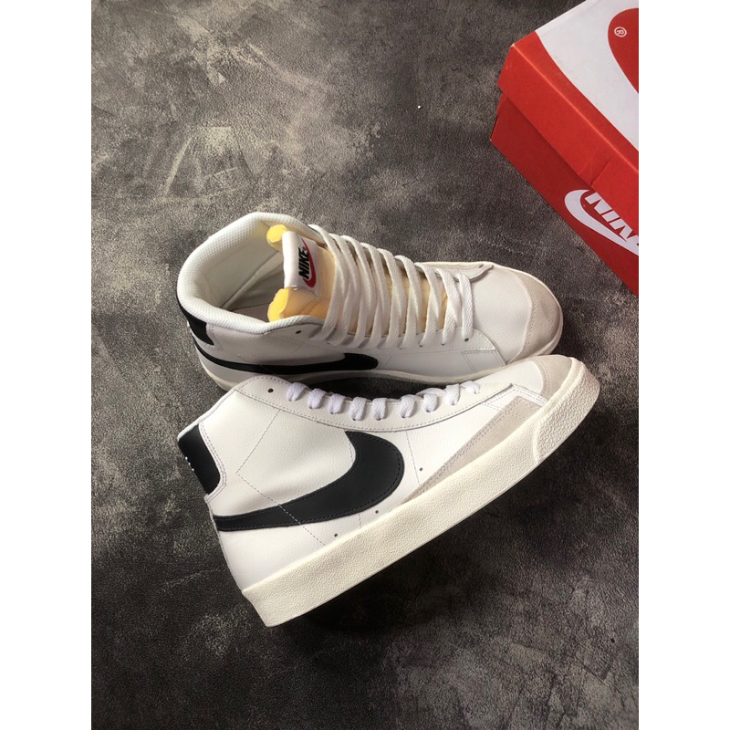 NIKE BLAZER MID 77 GREY