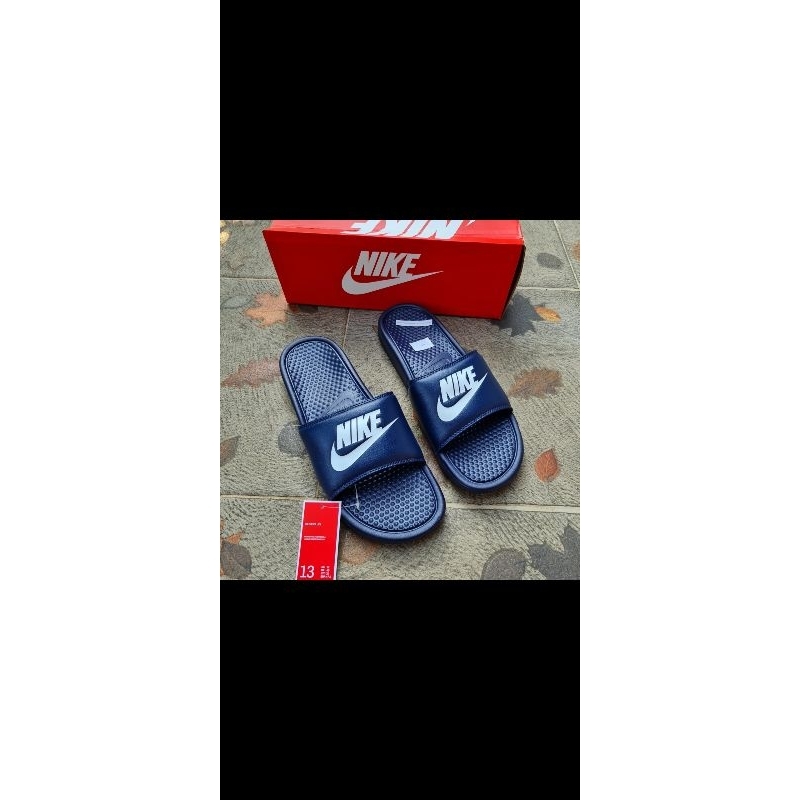 nike benassi size us 13