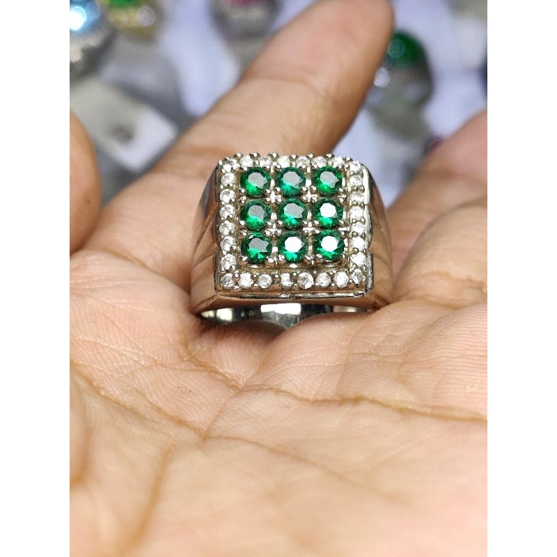 BATU PERMATA GREEND ZIRCON