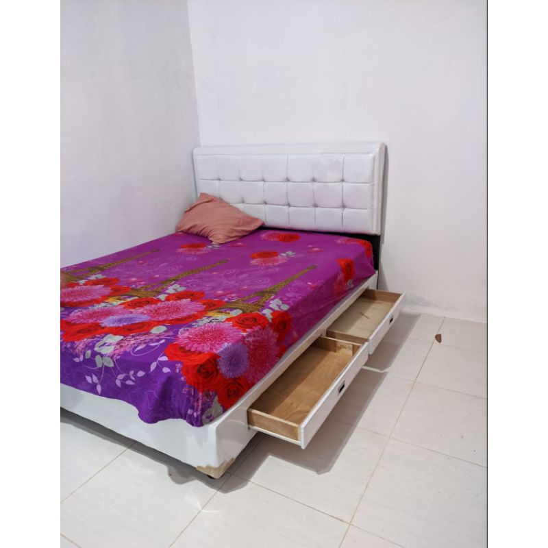 Divan 160x200 Motif Kotak Putih Dipan Kasur Tempat Tidur Springbed