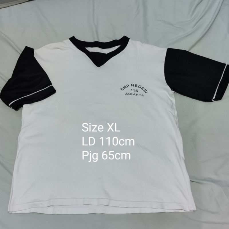 kaos seragam olahraga SMPN 115 preloved