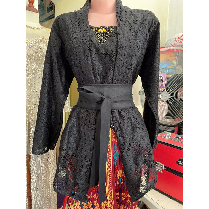 Kebaya Motif Bali Jahitan Rapih