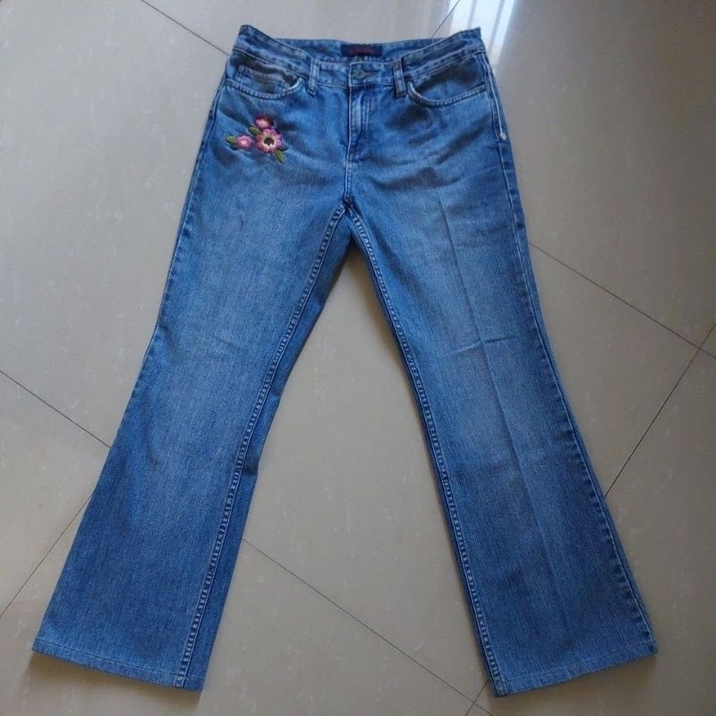 CELANA JEANS TAGLABEL BOSSINI BAHAN JEANS BAGUS.