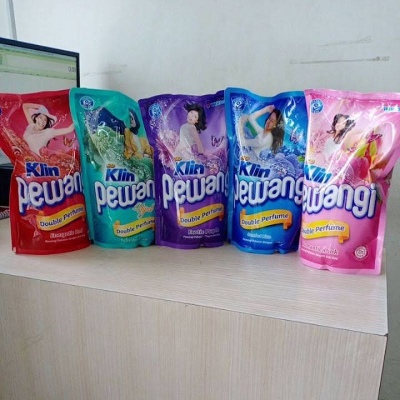 Soklin Pewangi 800ml