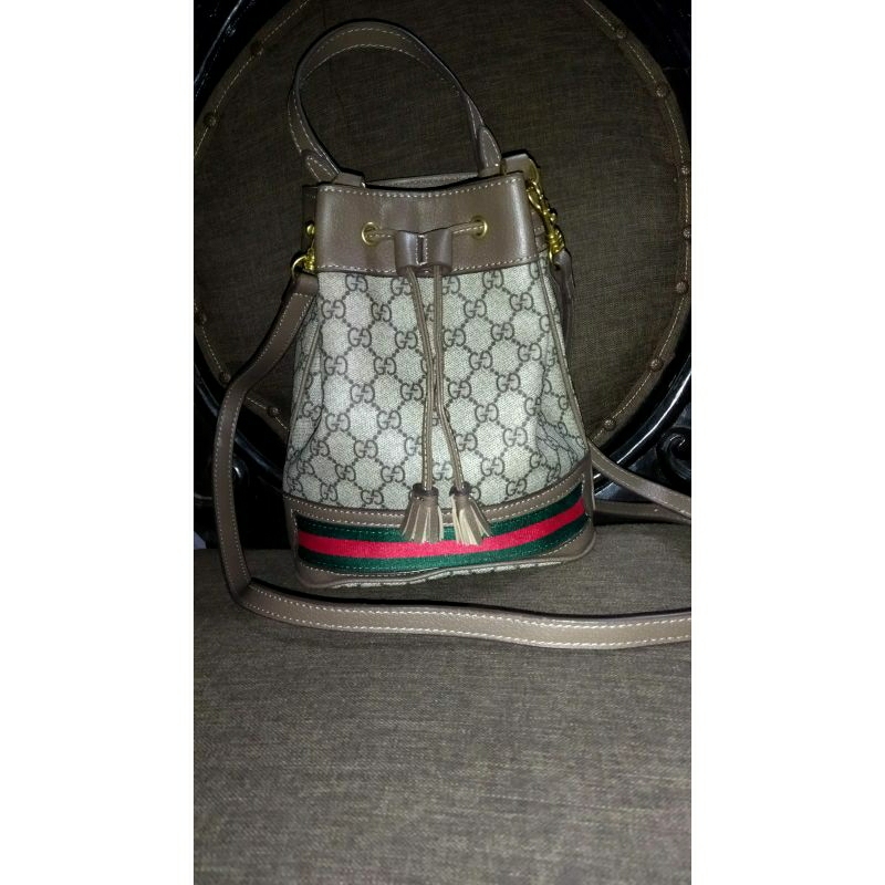 Tas serut Sling brand Gucci*