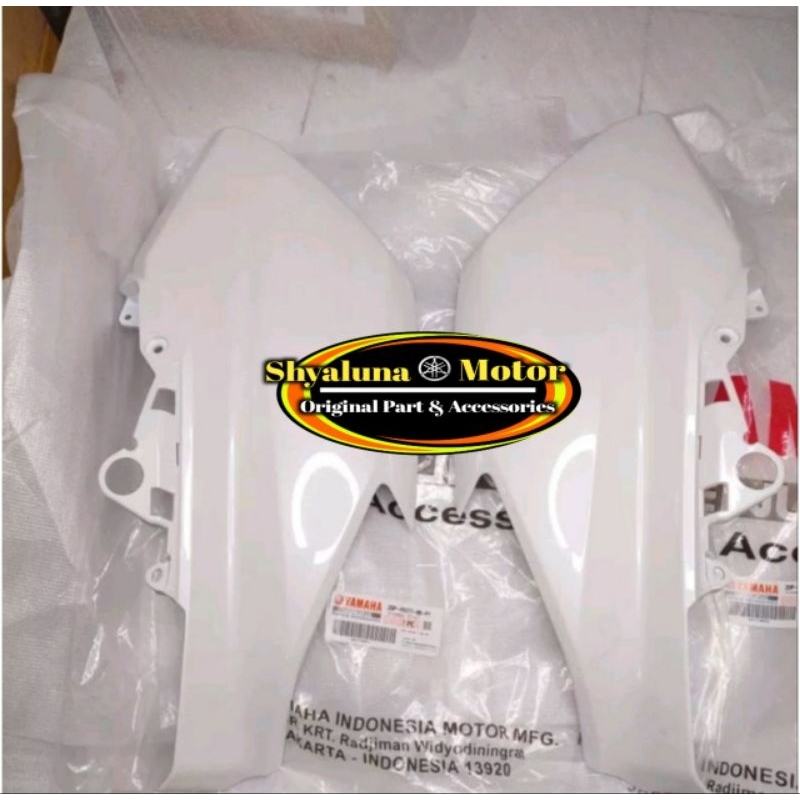 BODY COUWLING SAYAP DEPAN NMAX OLD 150 putih ORIGINAL YAMAHA