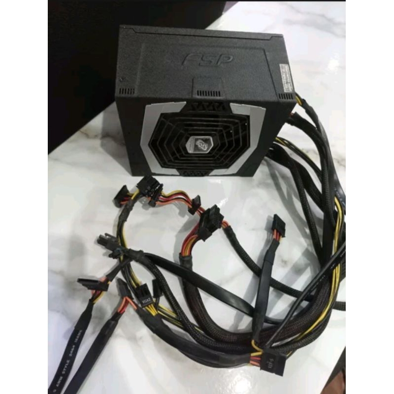 PSU power suplay PC FSP AURUM 92+ Series 650 Watt 80 plus platinum mantap