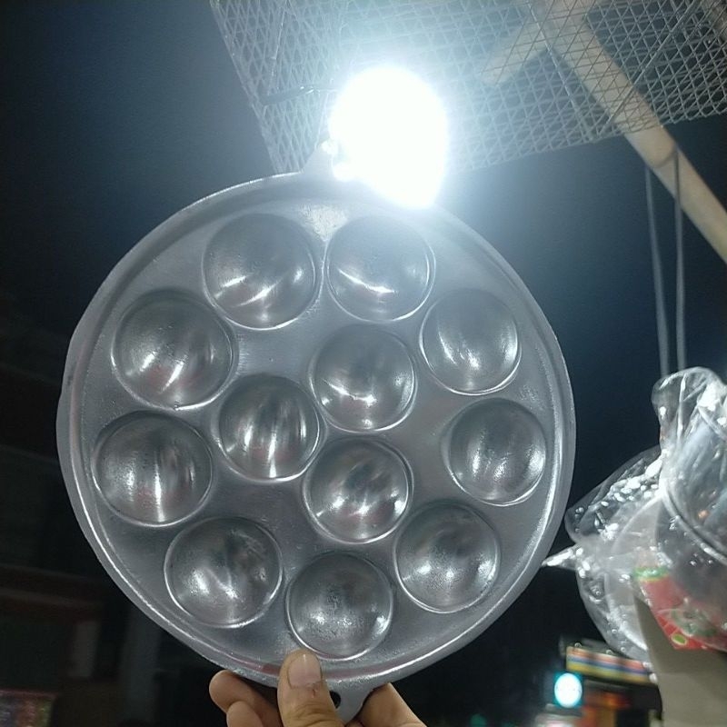 loyang telor 12(dua belas) kecil kecil lubang / cetakan telur 7 (tujuh)lobang / congkelan telur /pan