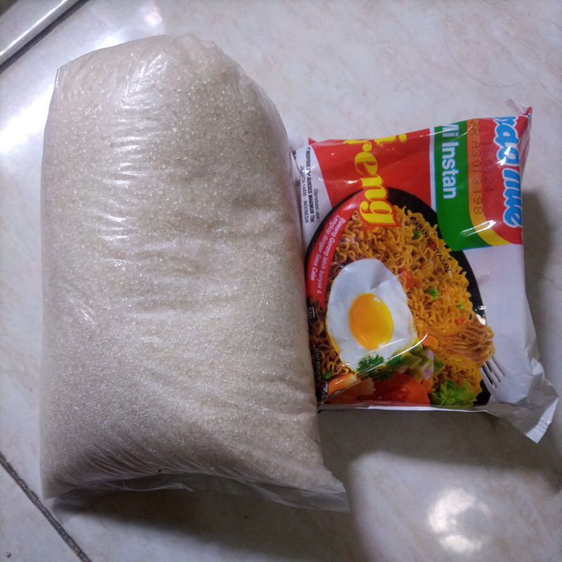 

Paket gula 1kg+indomie goreng 1pcs