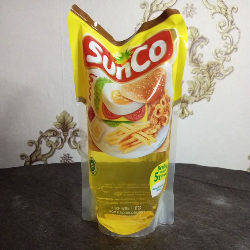 

Sunco Minyak Goreng Sawit Plastik Ukuran 1 Liter | Murah meriah kirim ke seluruh Indonesia