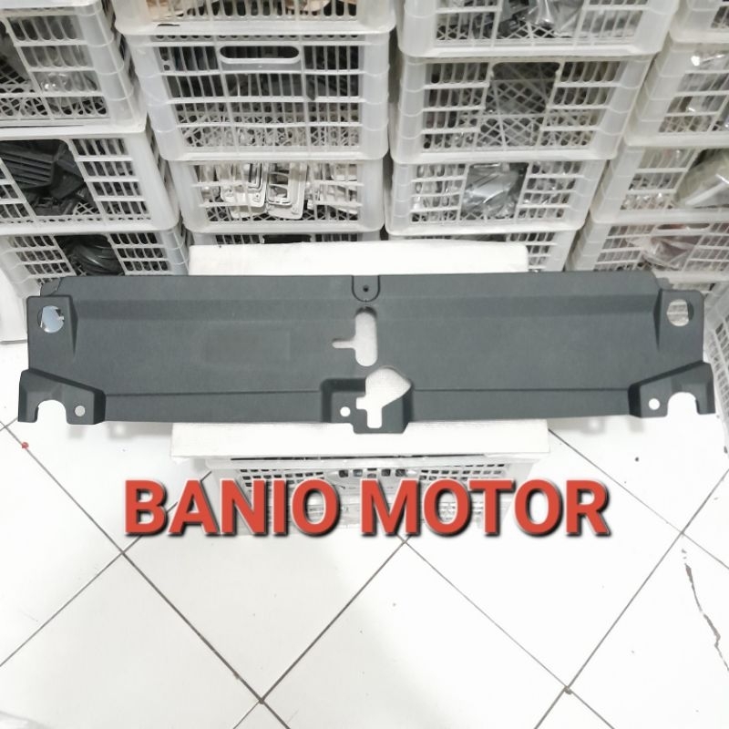 cover penutup grill retainer radiator TOYOTA INNOVA ZENIX ORIGINAL
