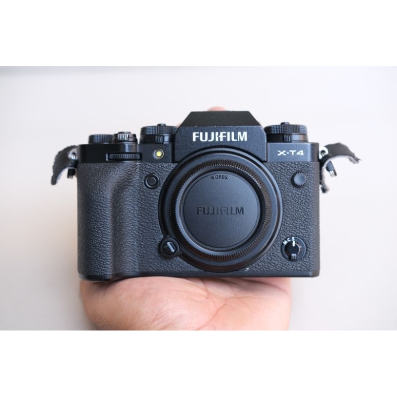 FUJIFILM XT4 BODY ONLY MULUS LIKENEW FUJIFILM XT4 BUKAN XT2 BUKAN XT3m