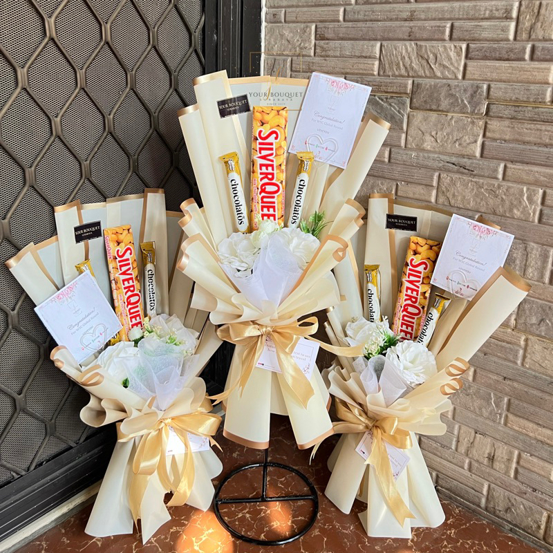 

BUKET SNACK JAJAN GIFT KADO WISUDA HANDBOUQUET SNACK