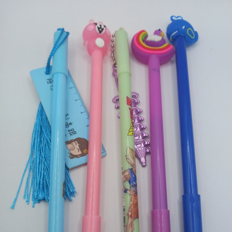 

5 PCS PENA TINTA KARAKTER LUCU RANDOM/ PILIH DI LIVE TERLARIS PALEMBANG