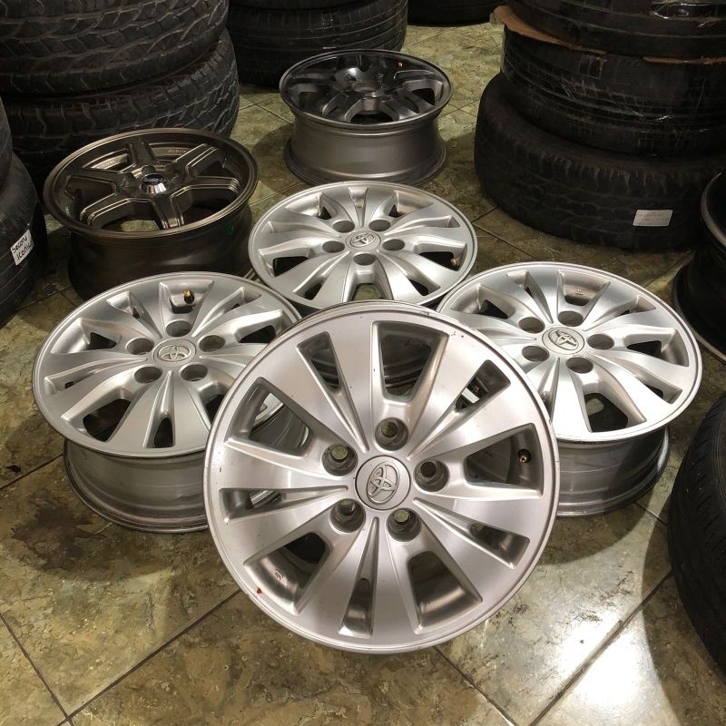 Velg Mobil Bekas Std Innova Ring 15 Lubang 5x114 GRANDMAX LUXIO L300 DLL