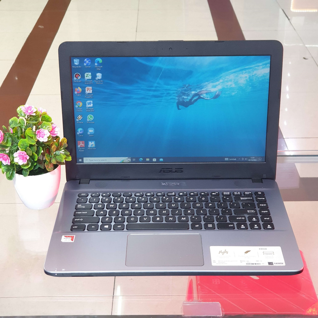 (2nd) ASUS X441BA / AMD A9