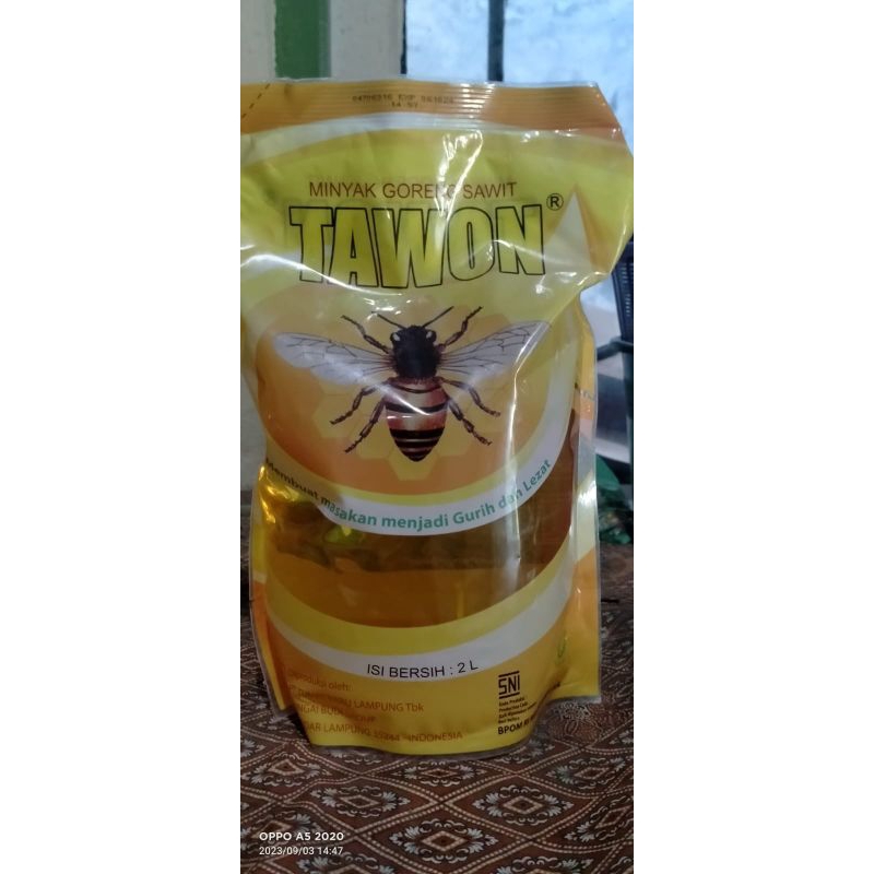 

minyak goreng 2L random