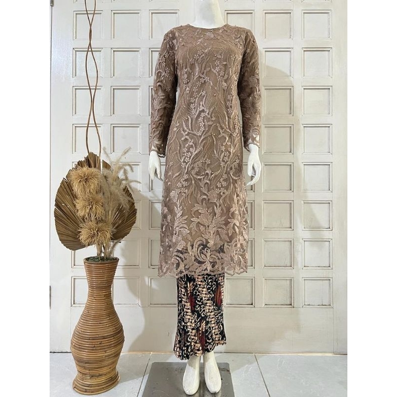 ATASAN KEBAYA TILE LONG TUNIK/KEBAYA SERAGAM PESTA  PERNIKAHAN/KEBAYA SERAGAM KONDANGAN/KEBAYA SERAG