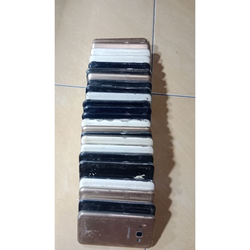 SAMSUNG GALAXY J1 2016 MESIN NORMAL MINUS LCD &TS