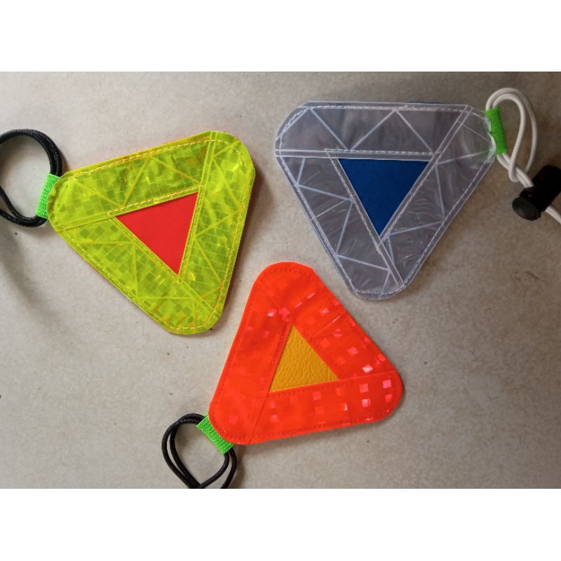 Bike Tag Reflector Triangle Sepeda Gantungan Reflector